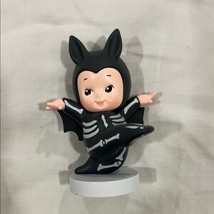 Smoko Kewpie Halloween Blind Box- Bat Kewpie